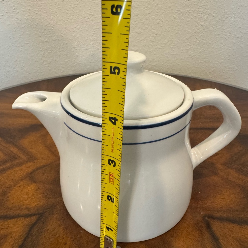 Vintage Dudson Duraline White Tea Pot With Blue Accent. Made in England - Picture 8 of 8